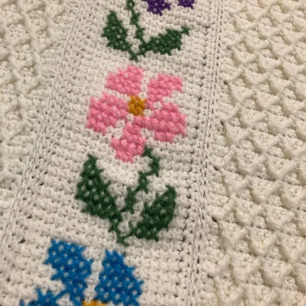 Handmade Crocheted Knit Embroidered Granny Throw Blanket White Floral Stripes 48